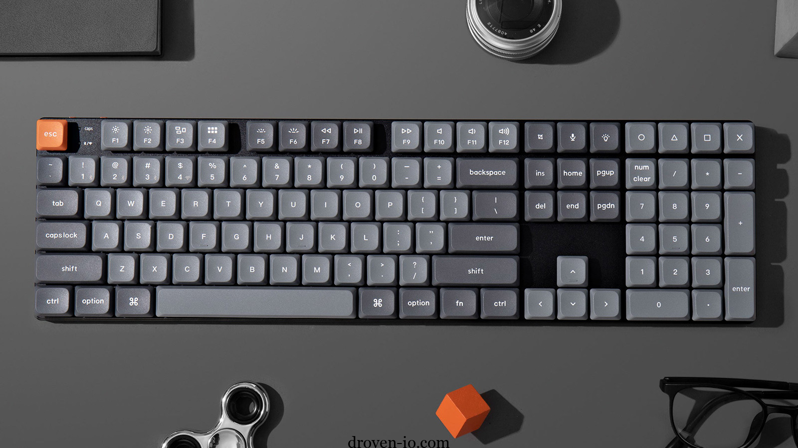 Modern keyboard with digital correction showing “kibard” being corrected to “keyboard” in a futuristic interface